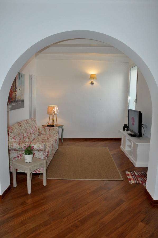 Valois Vera Vista Mare Monopoli Luaran gambar