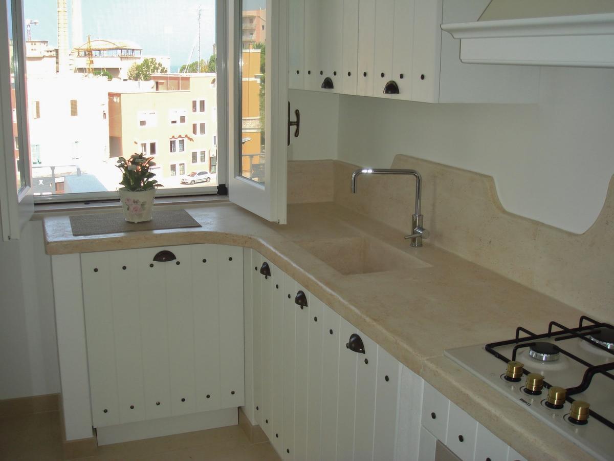 Valois Vera Vista Mare Monopoli Luaran gambar
