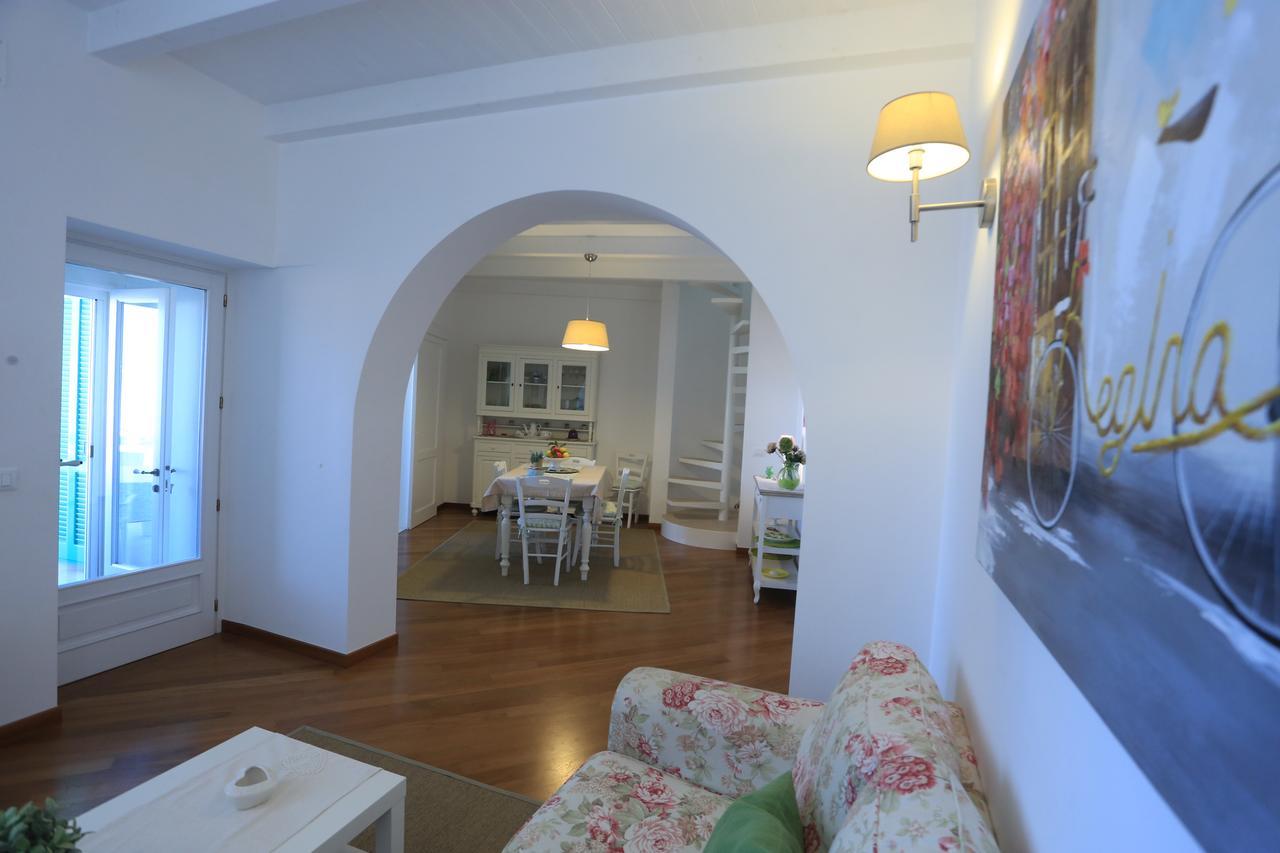 Valois Vera Vista Mare Monopoli Luaran gambar